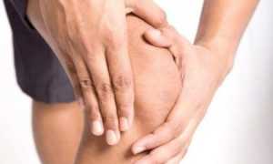 Почему отекает коленный сустав?